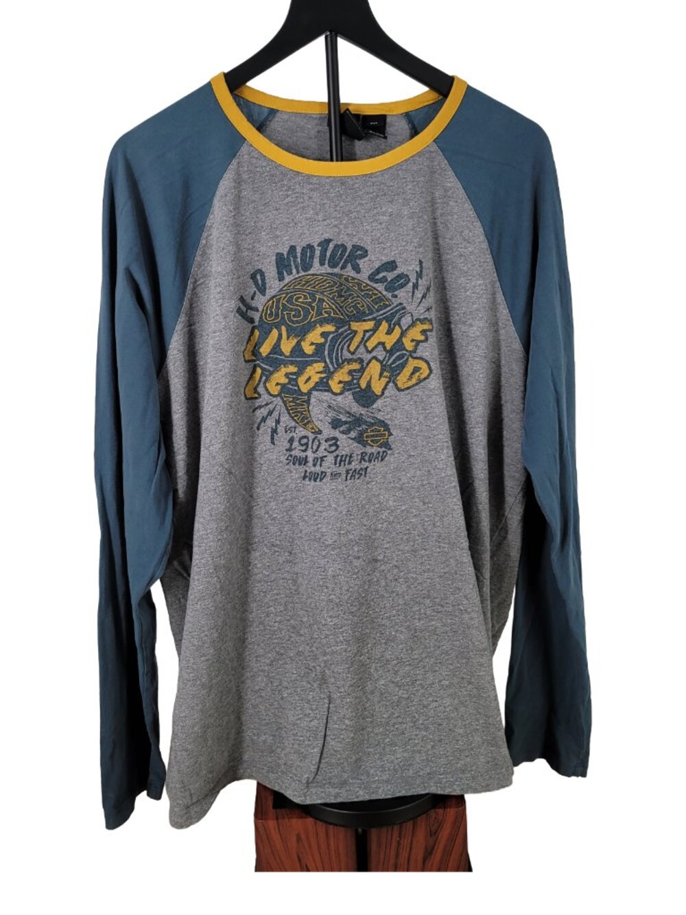 Harley-Davidson Men’s 2XL Long Sleeve Shirt Gray Blue Gold Trim Baseball Graphic